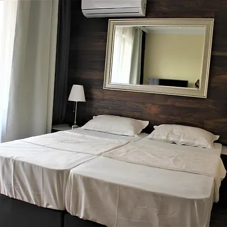 Valencia Gardens Luxury