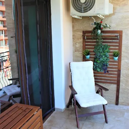 Valencia Gardens Luxury Апартамент Несебър