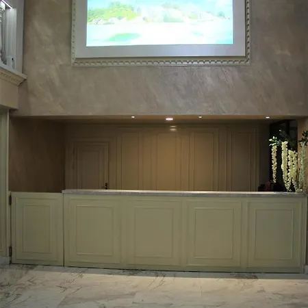 Valencia Gardens Luxury Apartment Nesebar