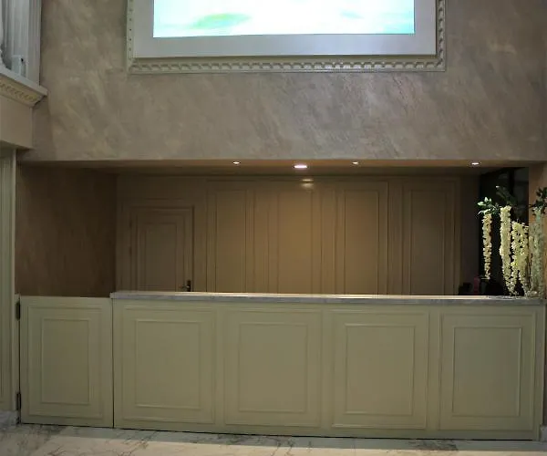 Valencia Gardens Luxury アパート ネセバル