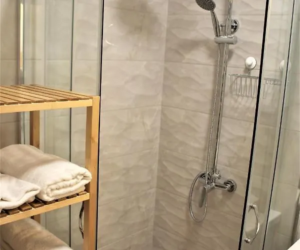 Valencia Gardens Luxury アパート