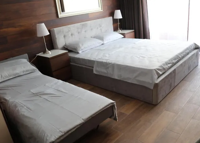 Valencia Gardens Luxury アパート