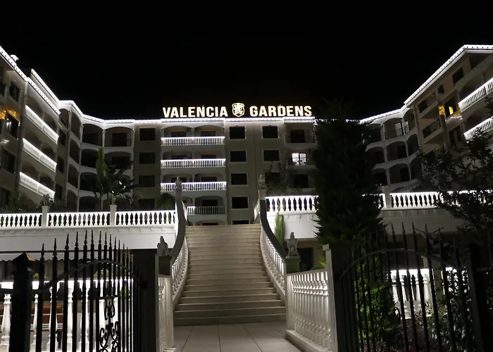 アパート Valencia Gardens Luxury ネセバル